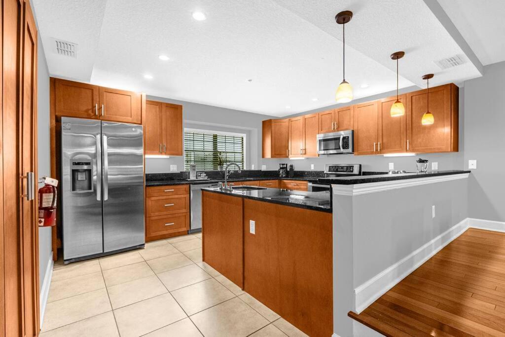 Charming 4Br Family Townhouse Inside Disney Resort Area 올랜도 외부 사진